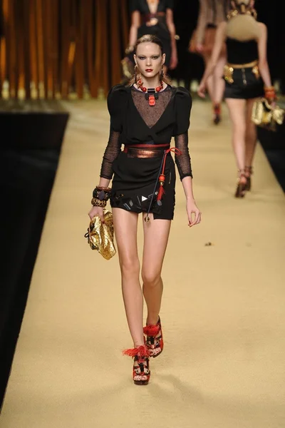 Look 33